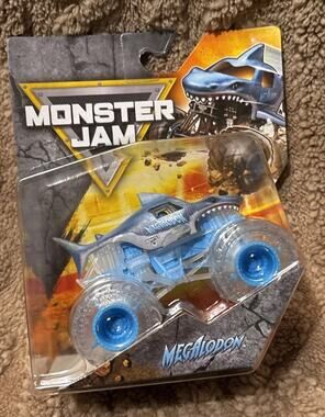 SPIN MASTER 2025 MONSTER JAM MEGALODON SERIES #01 TRUCK SET NEW!